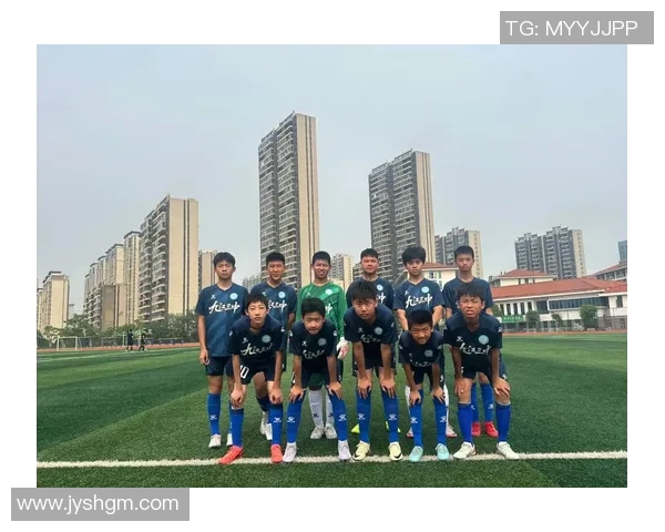 暴躁足球的魅力与激情探讨如何在赛场上释放内心的狂热与冲动